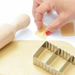 LES PATES DE LEONARD Emporte Pièce Farfalles Inox Les Pâtes De Léonard -Ustensiles de cuisine Soldes emporte piece farfalles inox les pates de leonard 2