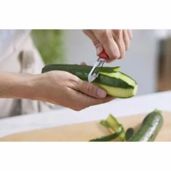 Eplucheur N°315 Rouge Les Essentiels Opinel -Ustensiles de cuisine Soldes eplucheur n315 rouge les essentiels opinel 2